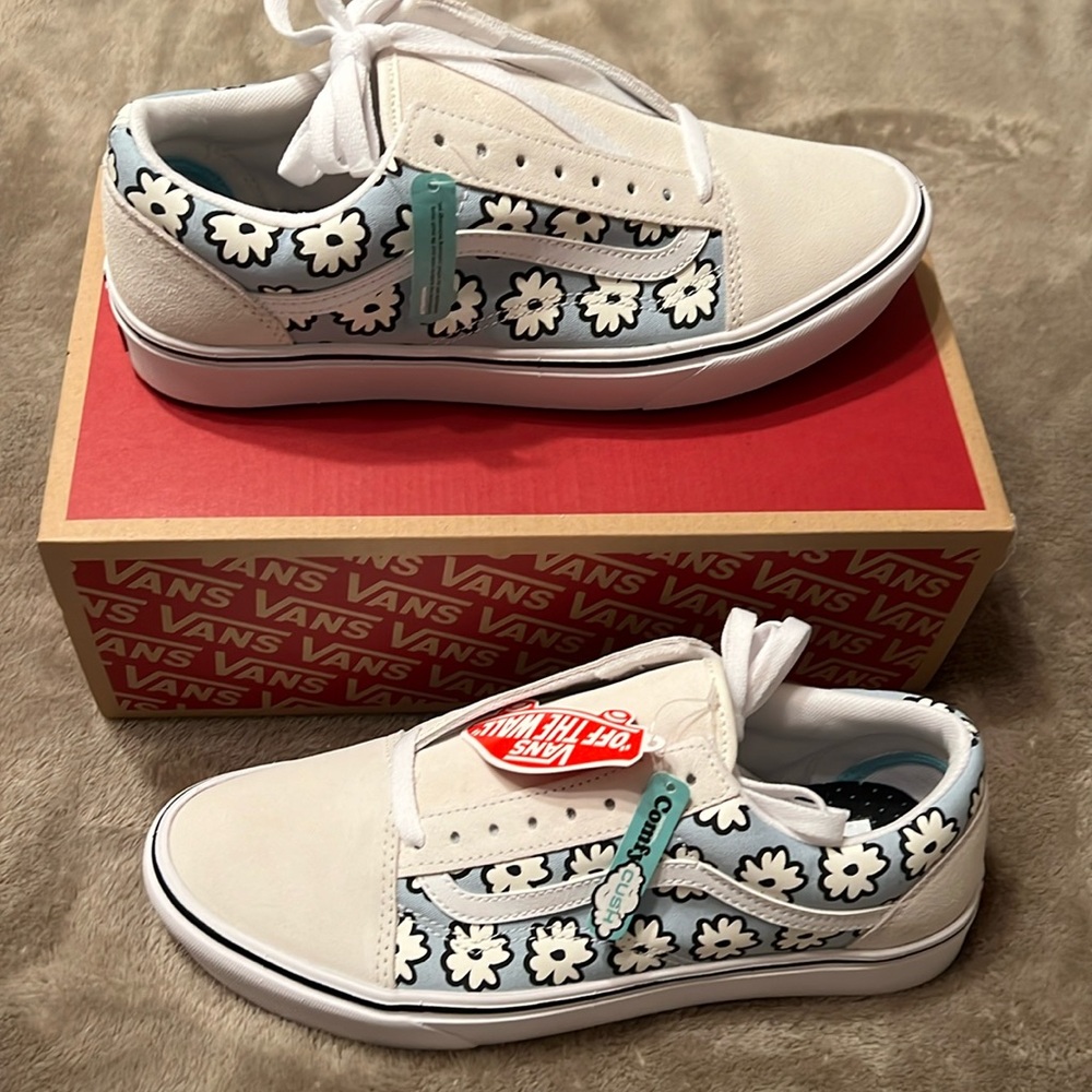 New mens size 10.5 VANS Suede Comfy Cush Old Skool